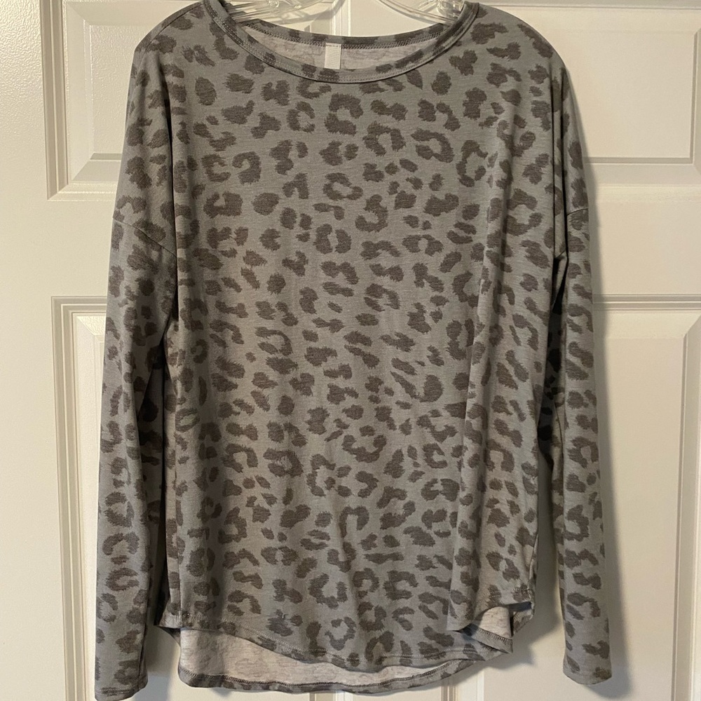 Twenty ten shirt size S
